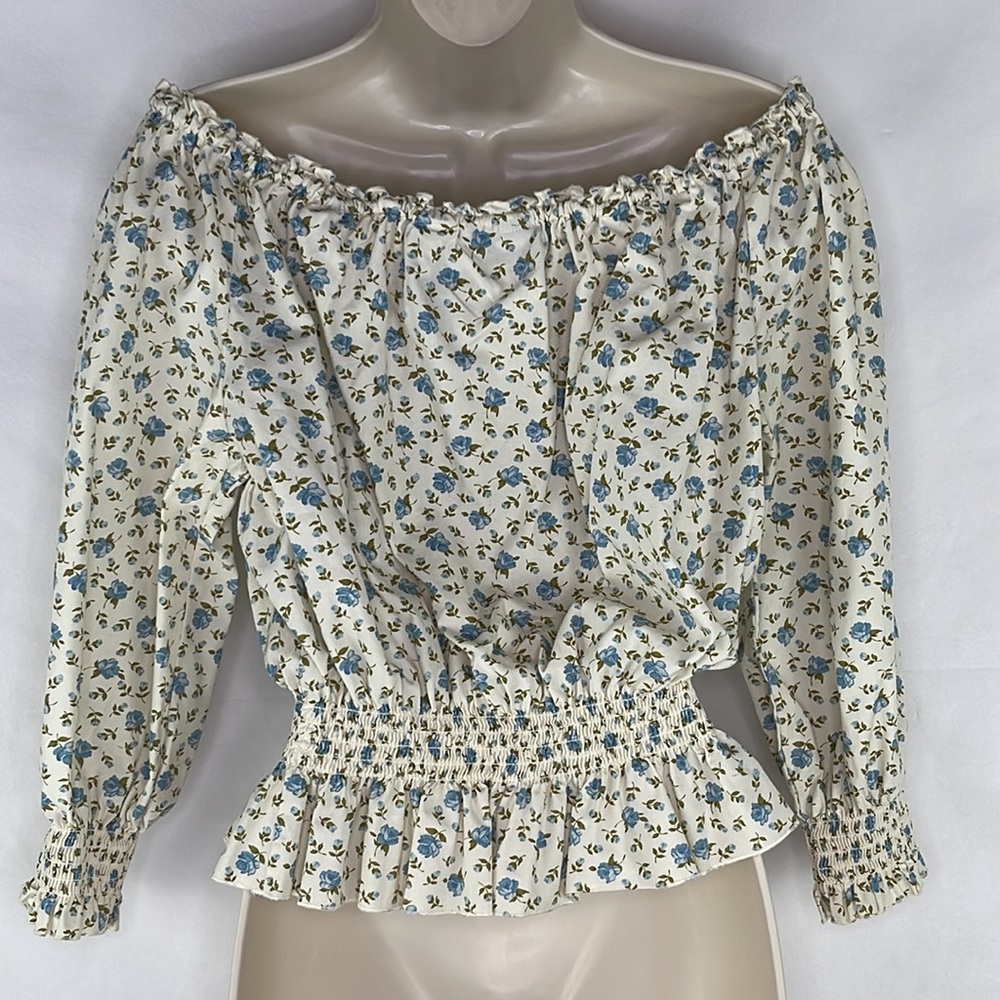 DKNY JEANS Off The Shoulder Smocked Waist Top - Picture 4 of 6